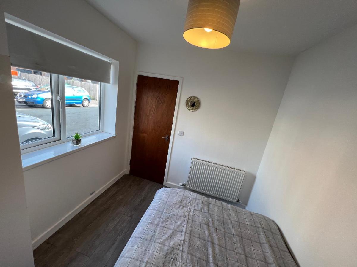 A Spacious Flat Cardiff Exterior photo