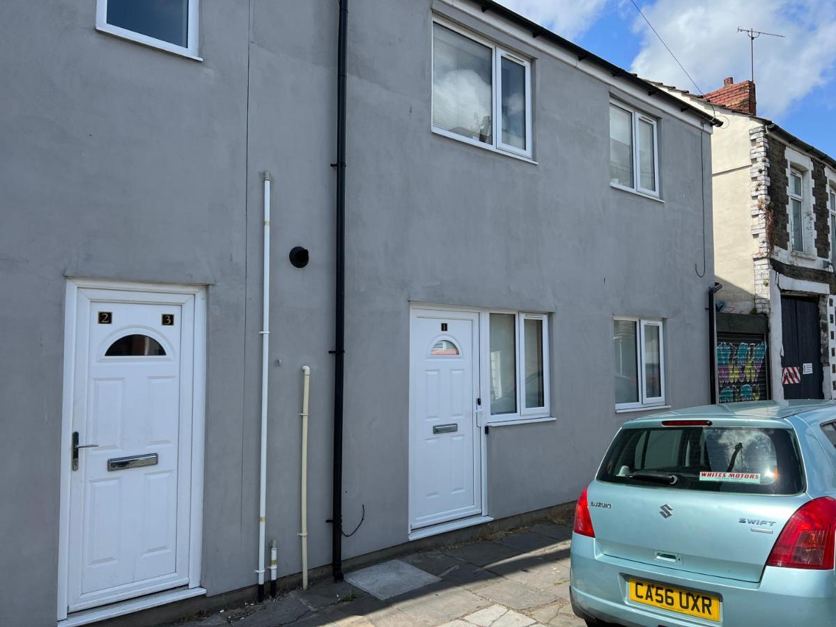 A Spacious Flat Cardiff Exterior photo