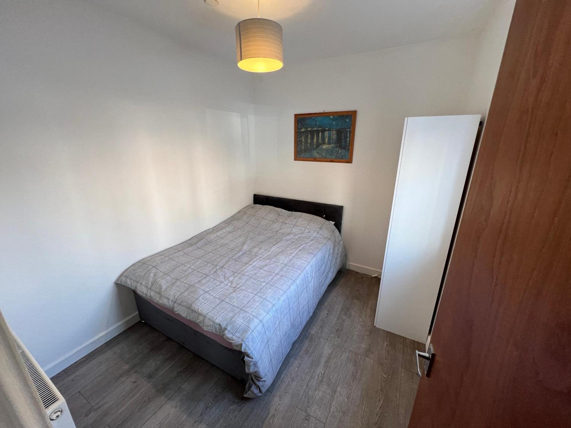 A Spacious Flat Cardiff Exterior photo
